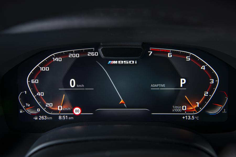 Панель приборов BMW M850i xDrive Convertible (G14) 2019 года  (AU) (фото 34 из 41)